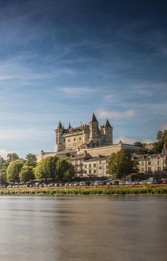 Appartement 1-6 Pers Situe Entre Les Ponts Saumur Exterior photo